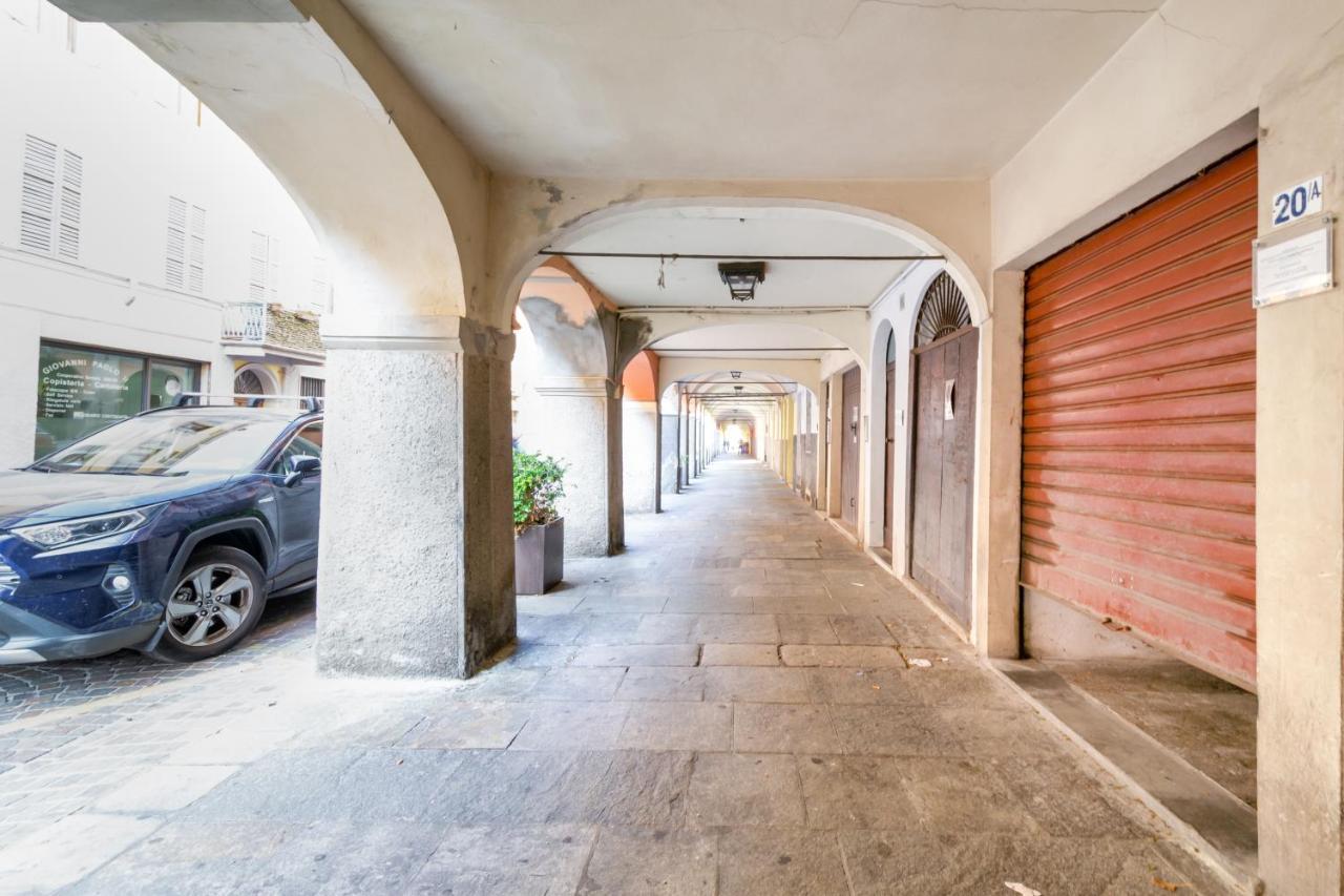Parma Portici Antichi Monolocale A 5 Min Dal Duomo Appartement Buitenkant foto